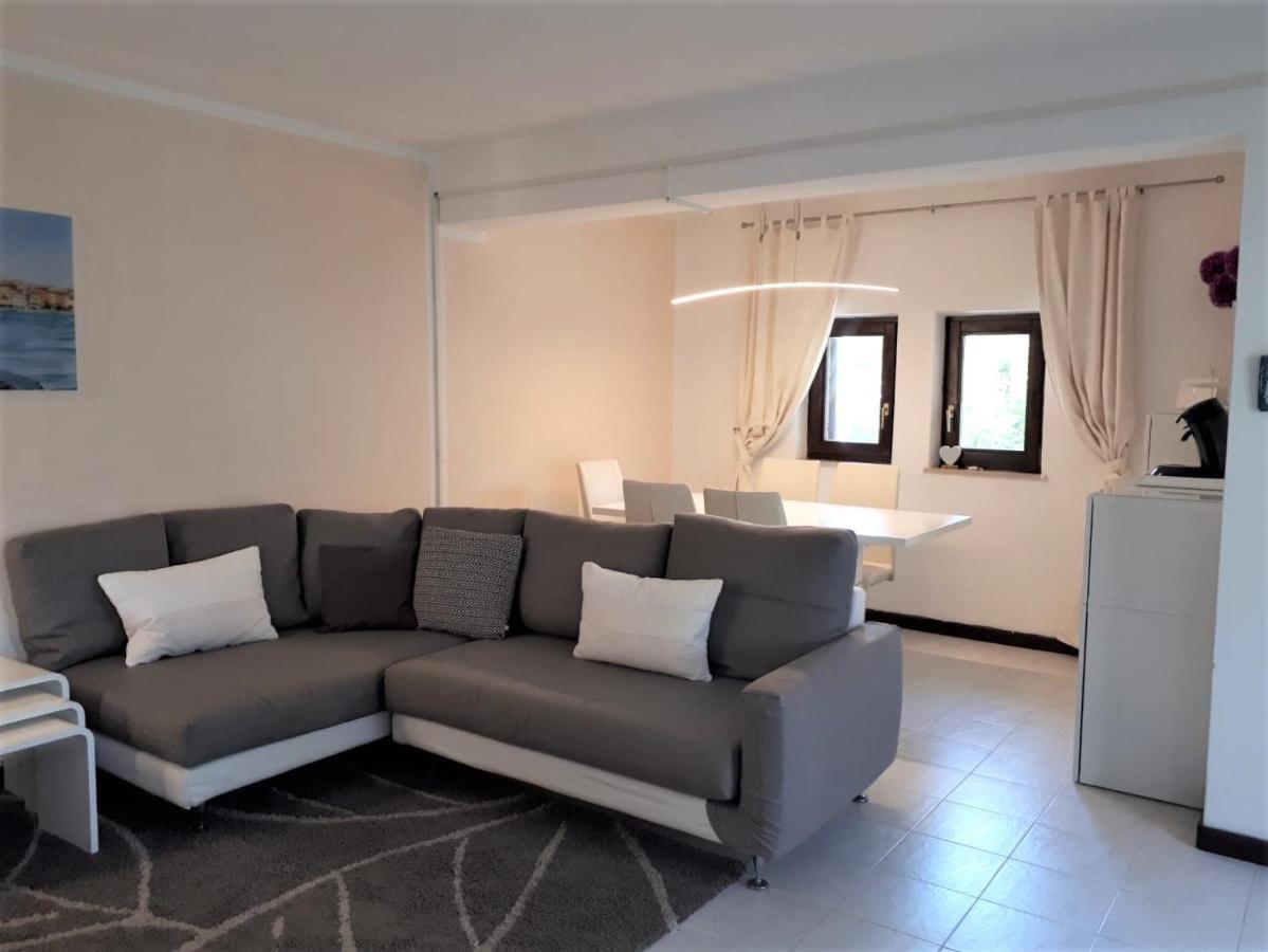 Apartmen Relax 200 M T Beach Rovinj Exterior photo